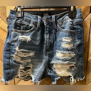 Women’s Simple Society Jean shorts, size 00/23